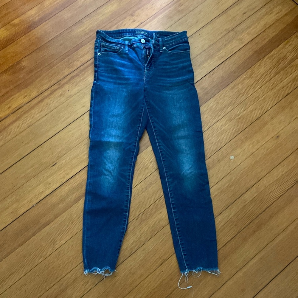Lucky Brand blue skinny jeans (size 27)